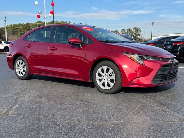 Used 2024 Toyota Corolla LE image 1