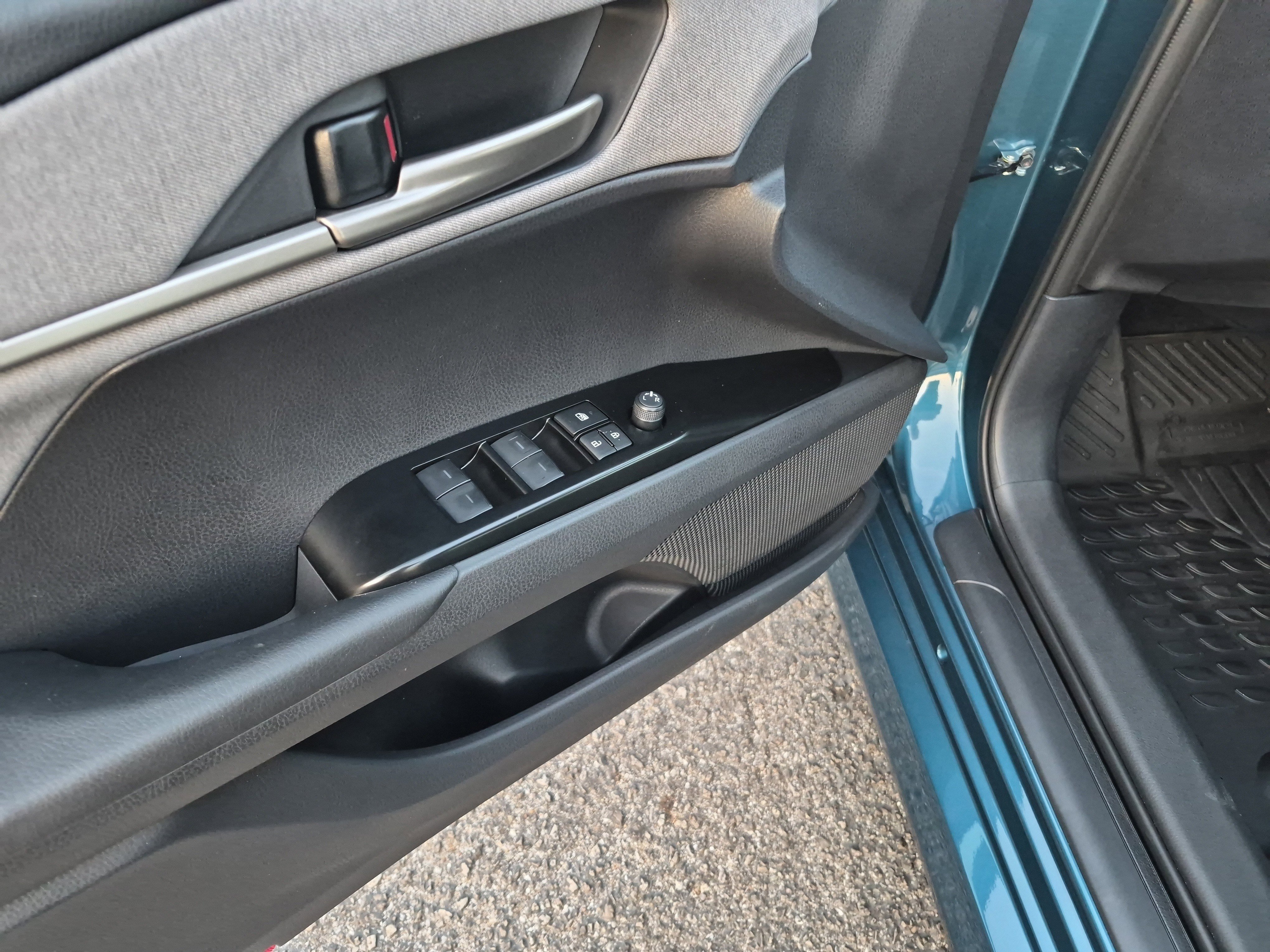 Used 2026 Toyota Camry LE image 10