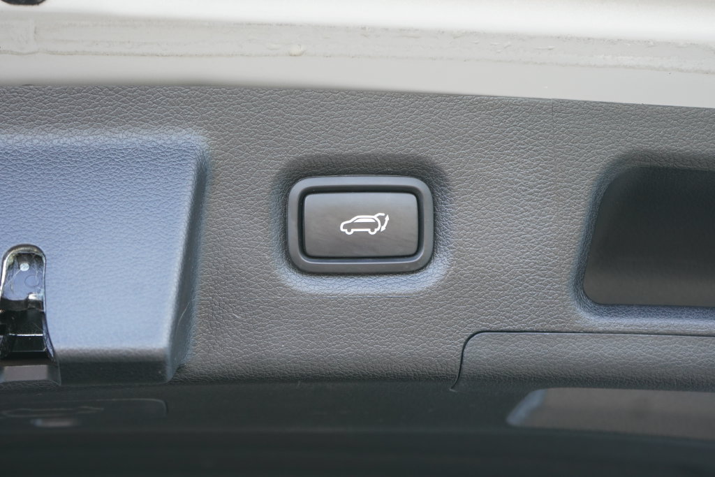 Used 2023 Hyundai Santa Fe SEL AWD/4WD image 9