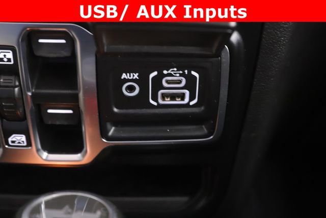 Used 2022 Jeep Wrangler Unlimited Sahara w/ Cold Weather Group AWD/4WD image 25