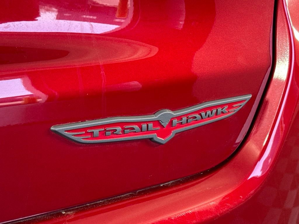 Certified 2025 Jeep Compass Trailhawk AWD/4WD image 33