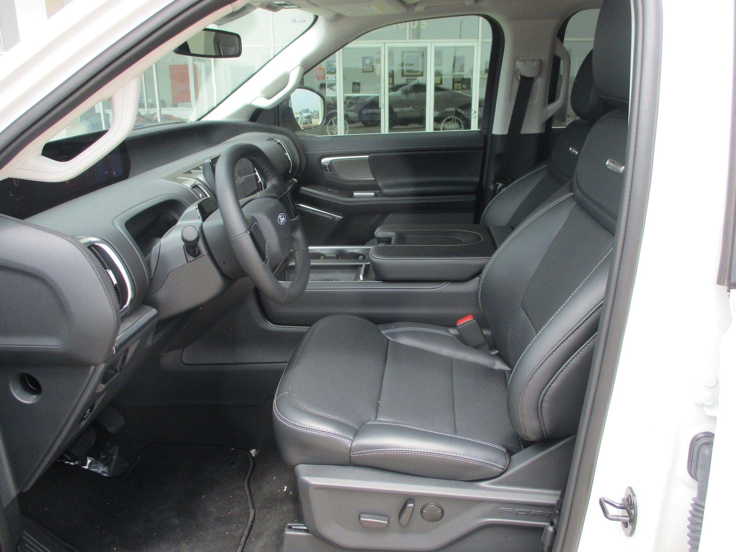 New 2027 Ford Expedition Max Platinum w/ Driver's Package RWD image 6