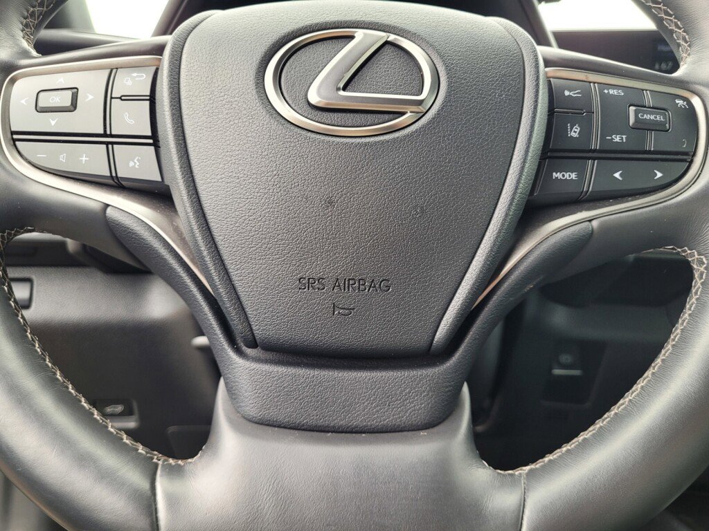 Used 2021 Lexus UX 250h w/ Premium Package AWD/4WD image 12