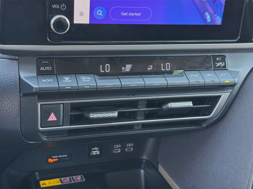 Used 2025 Toyota Camry LE FWD image 22