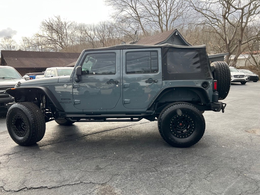 Used 2015 Jeep Wrangler Unlimited Sport image 27