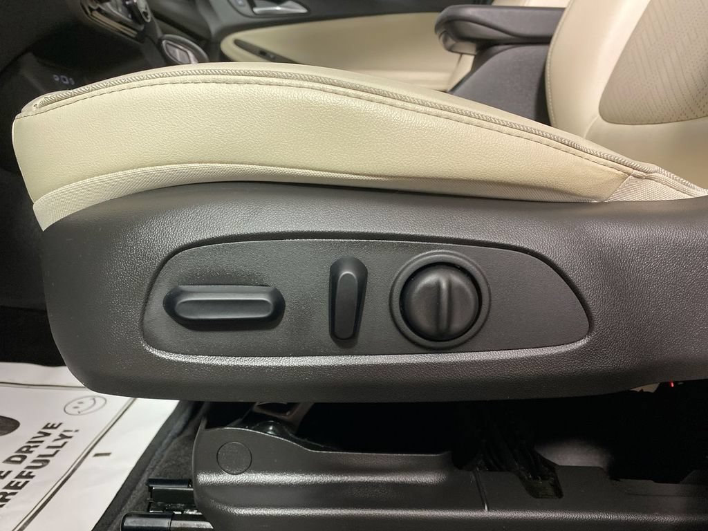Certified 2023 Buick Encore GX Essence w/ Experience Buick Package FWD image 12