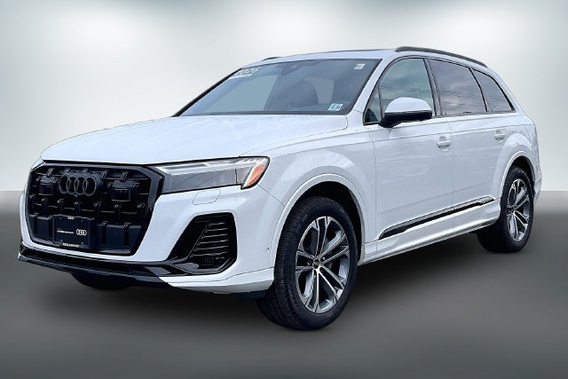 Certified 2026 Audi Q7 3.0T Premium w/ Convenience Plus Package AWD/4WD image 2