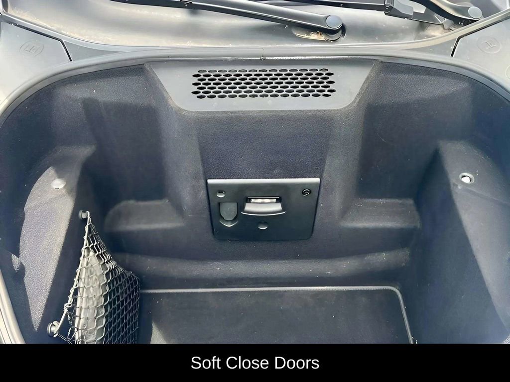 Used 2018 McLaren 570S Spider image 15