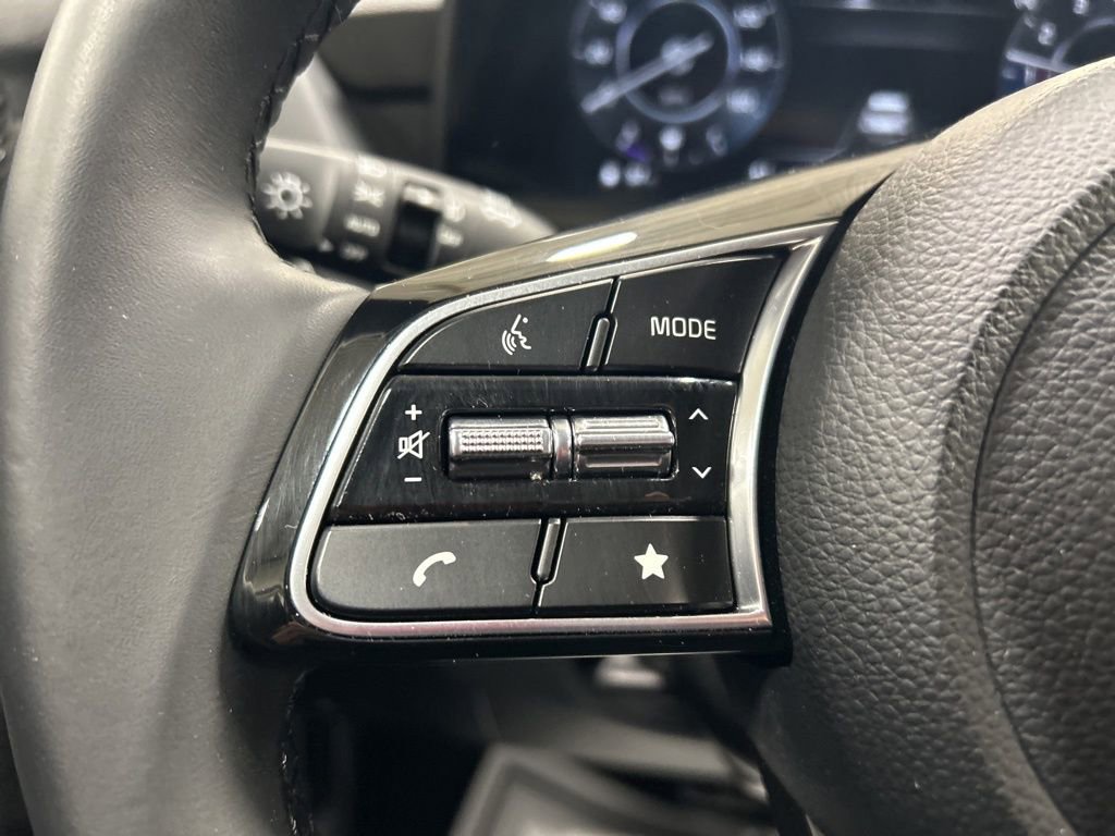 Certified 2025 Kia Seltos EX AWD/4WD image 9