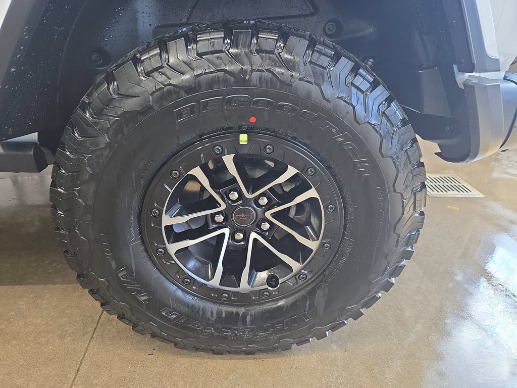 New 2026 Jeep Wrangler Unlimited Rubicon AWD/4WD image 33