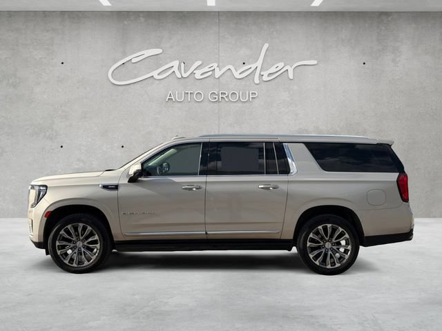 Used 2022 GMC Yukon XL Denali w/ Denali Ultimate Package AWD/4WD image 13