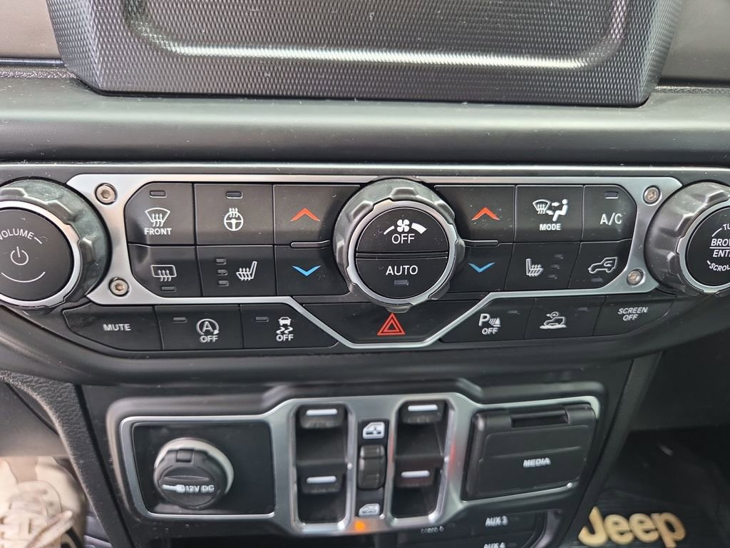 Certified 2021 Jeep Wrangler Unlimited Sport AWD/4WD image 16