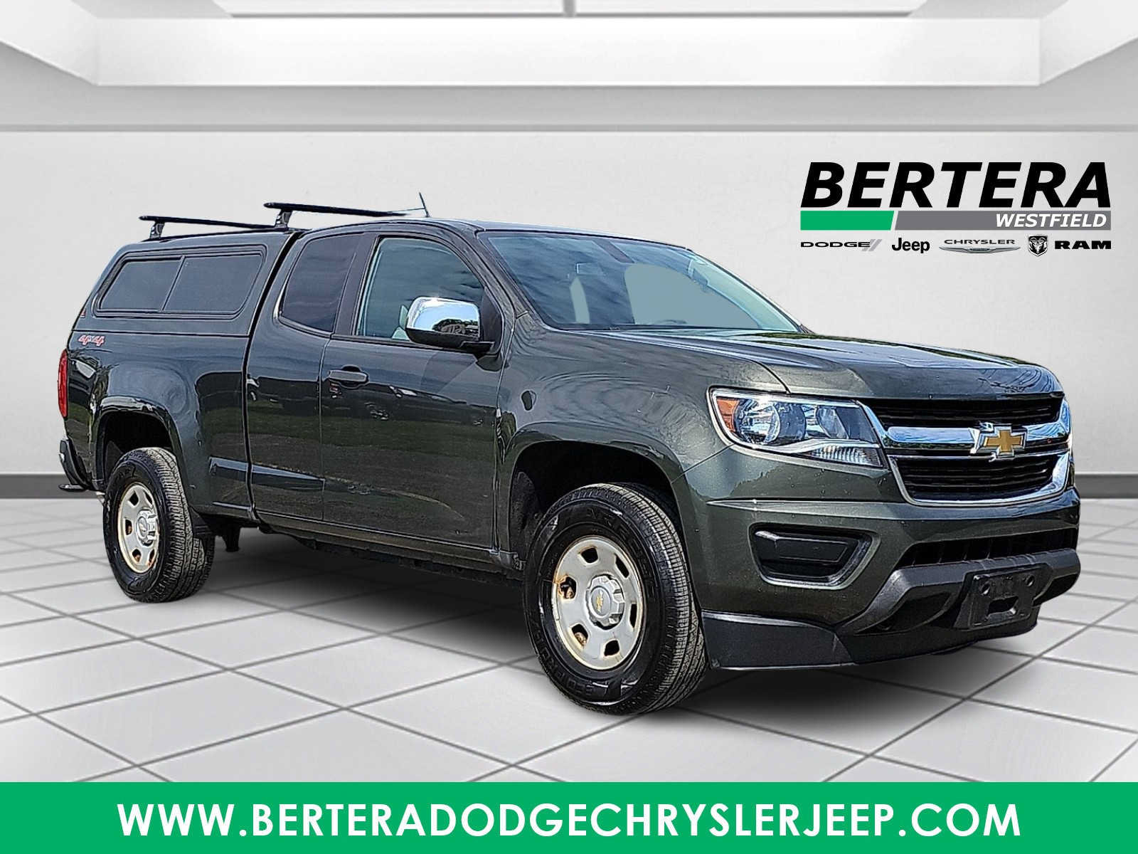 Used 2018 Chevrolet Colorado W/T AWD/4WD image 1