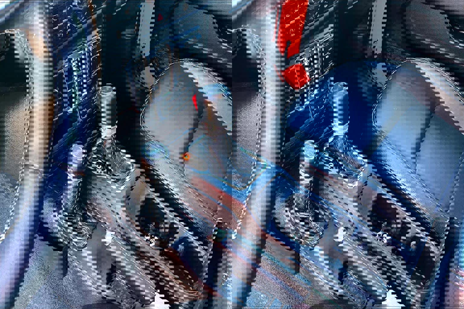 Used 2020 Jeep Wrangler Unlimited Sahara image 16