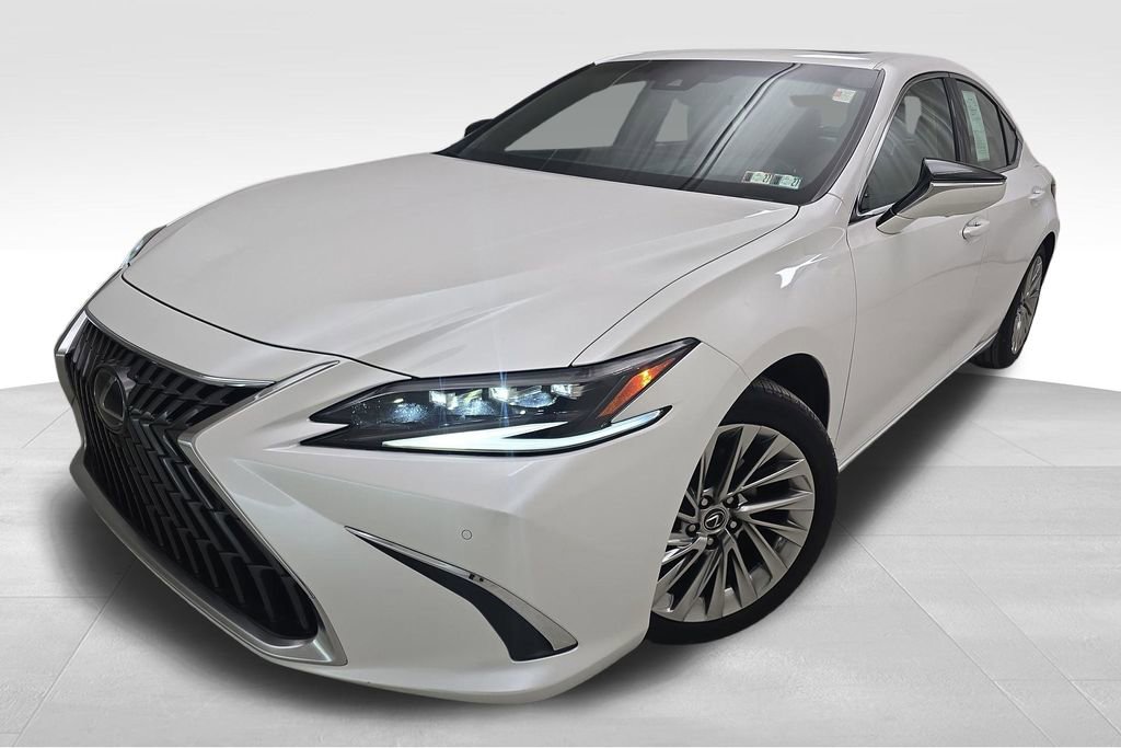 Used 2023 Lexus ES 300h Ultra Luxury image 1