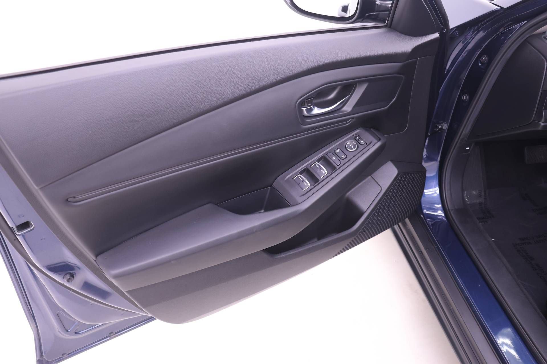 Certified 2024 Honda Accord EX image 9