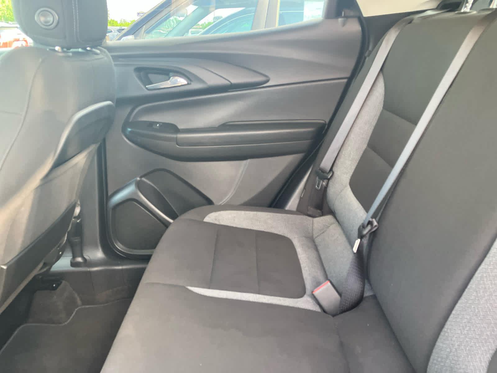 Used 2025 Chevrolet TrailBlazer LT FWD image 30