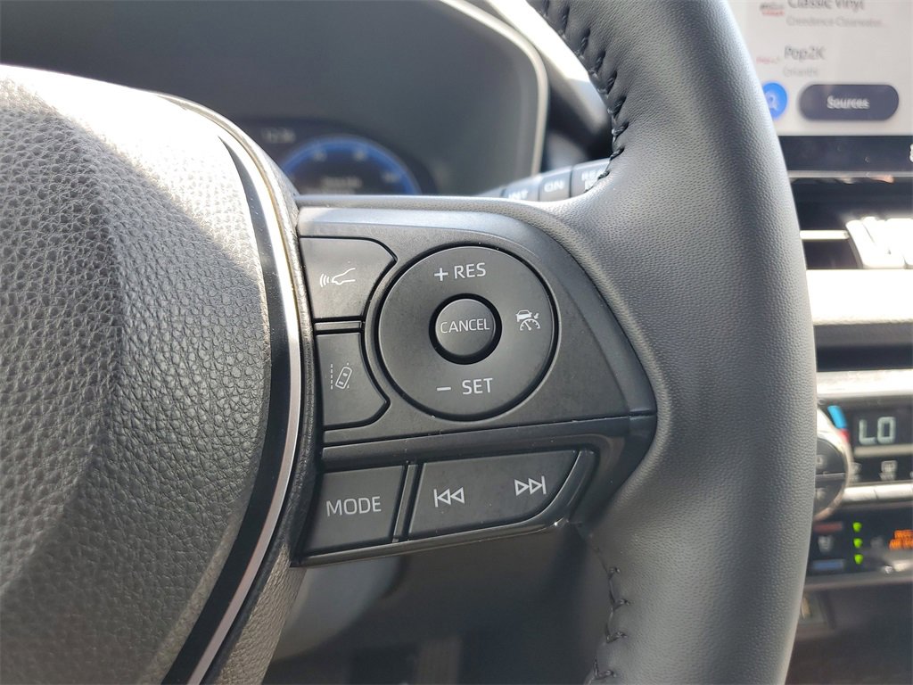 Used 2023 Toyota RAV4 Limited image 24