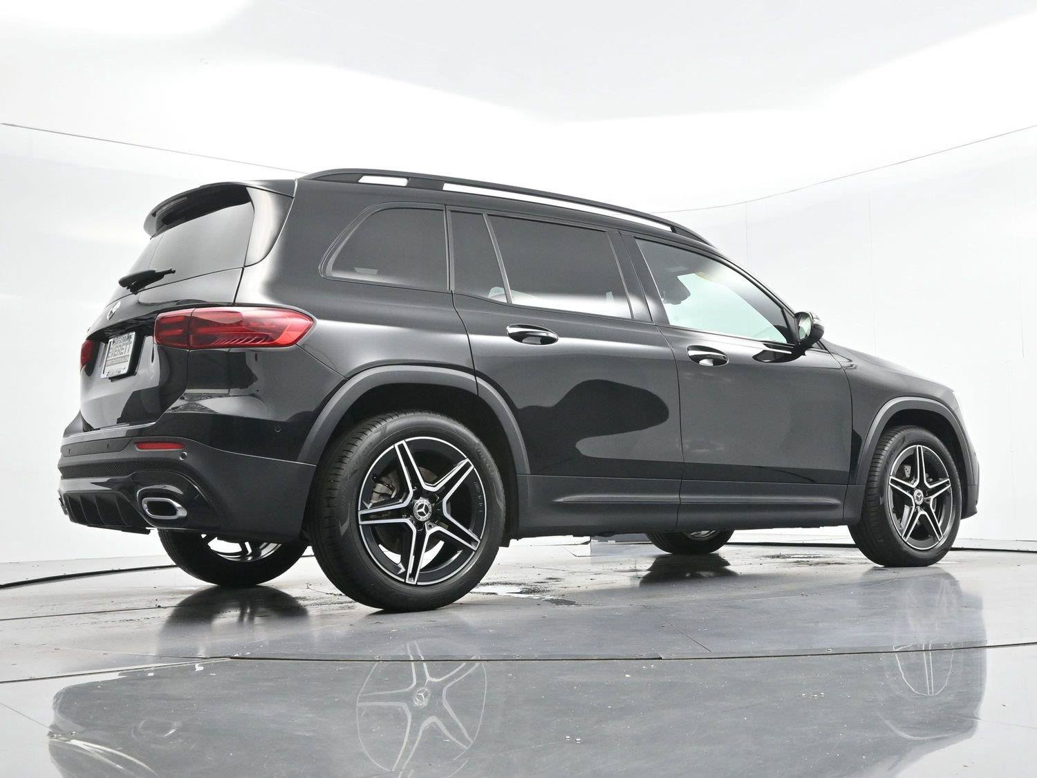 Used 2024 Mercedes-Benz GLB 250 image 49