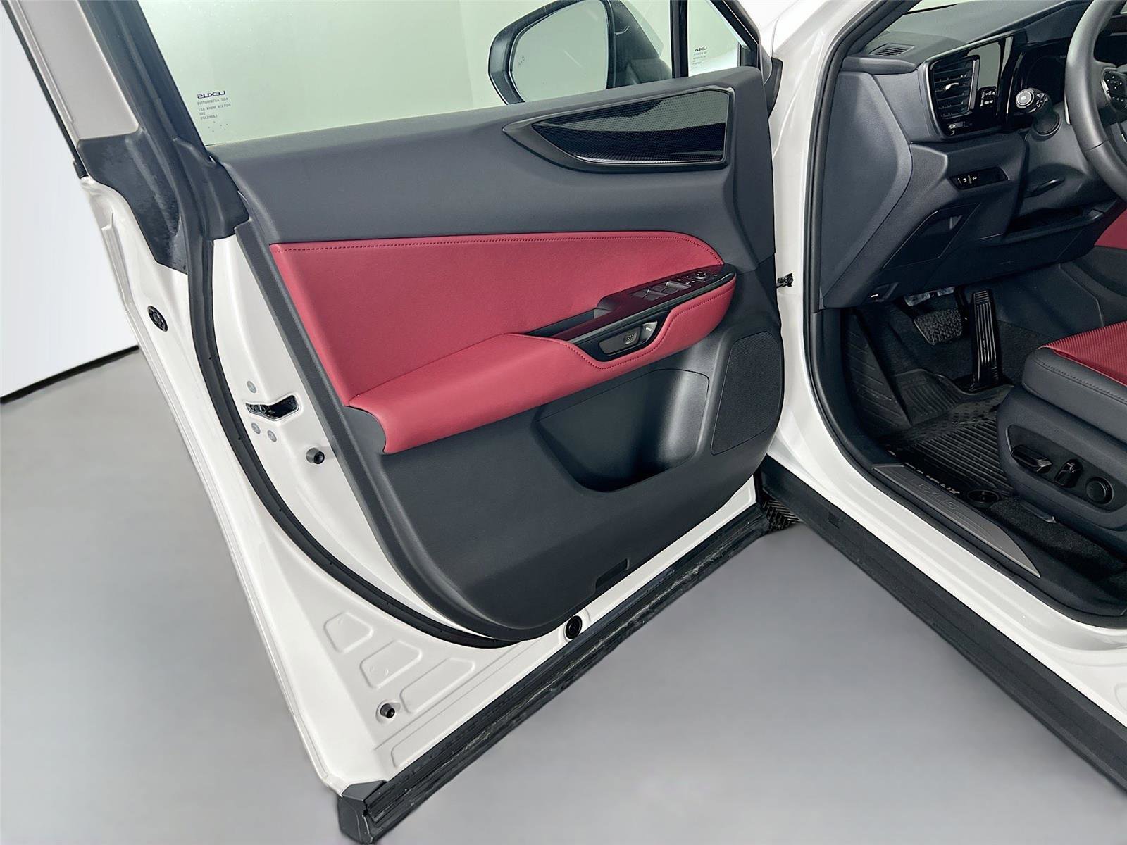 Used 2025 Lexus NX 350 AWD image 17