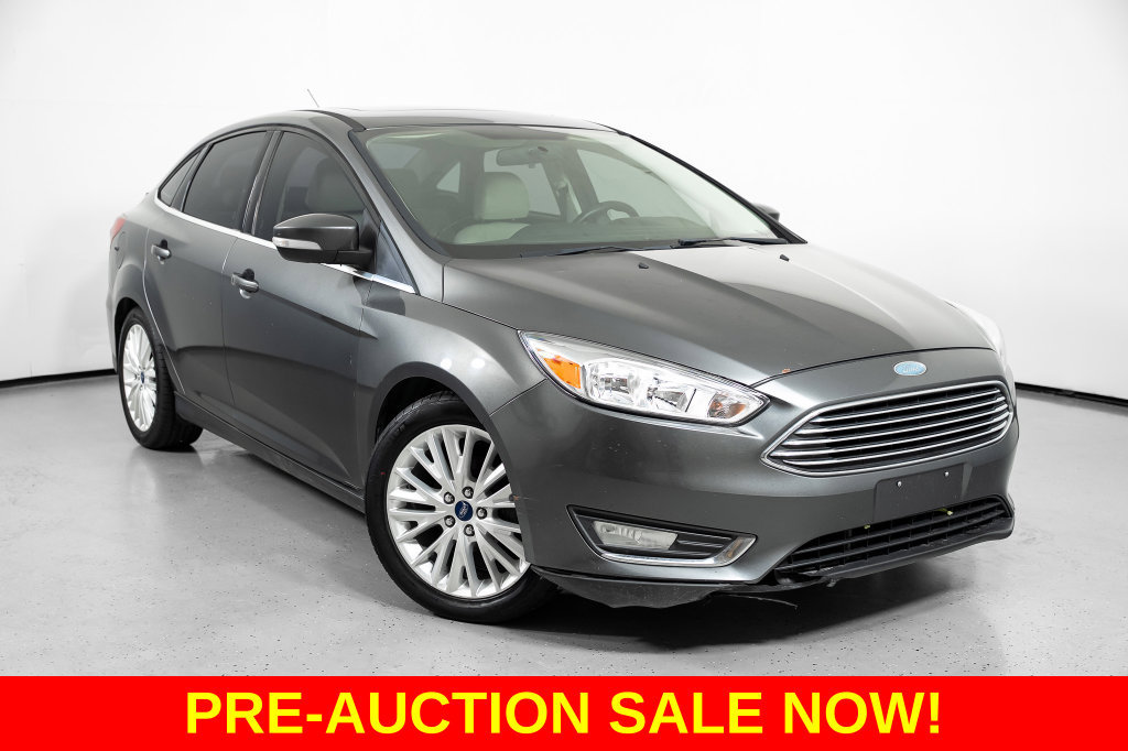 Used 2017 Ford Focus Titanium FWD image 1