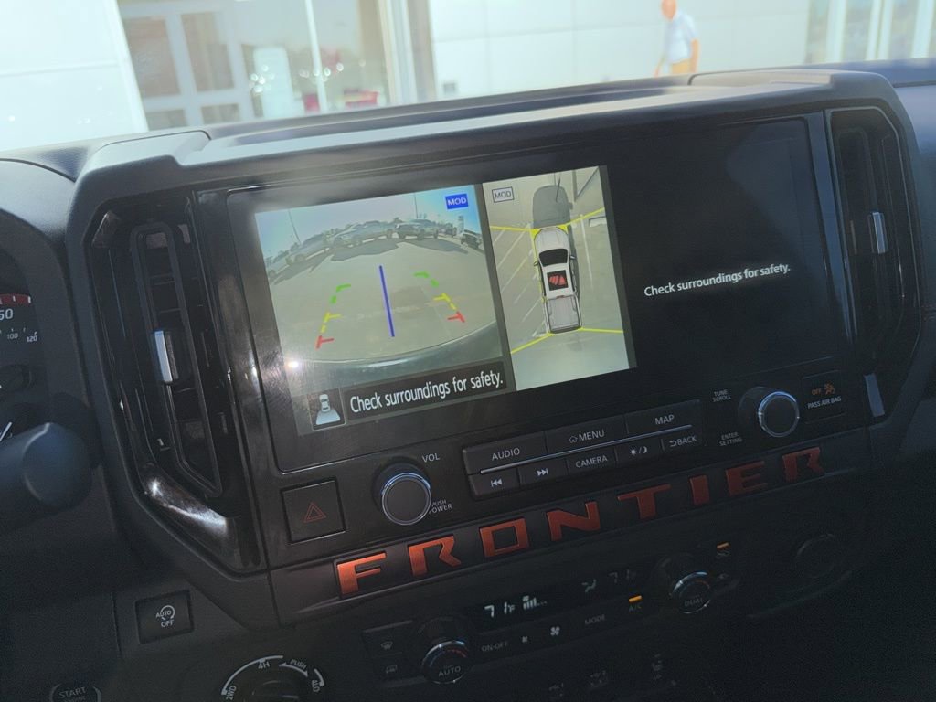 Used 2025 Nissan Frontier PRO-4X w/ Pro Premium Package image 17