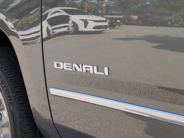 Used 2018 GMC Yukon Denali w/ Denali Ultimate Package RWD image 12