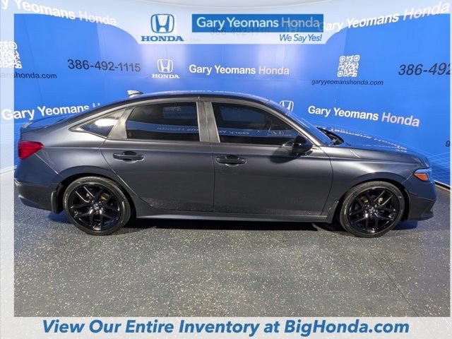 Used 2023 Honda Civic Sport image 6
