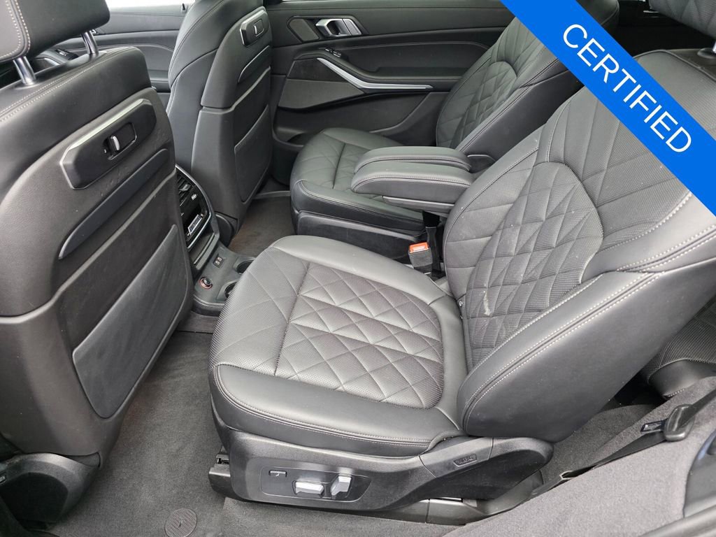 Certified 2024 BMW X7 xDrive40i w/ M Sport Package AWD/4WD image 14