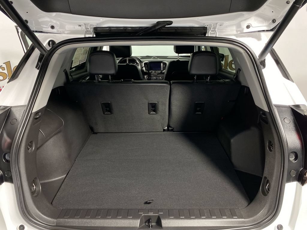 Certified 2024 GMC Terrain SLT w/ Infotainment Package II AWD/4WD image 22