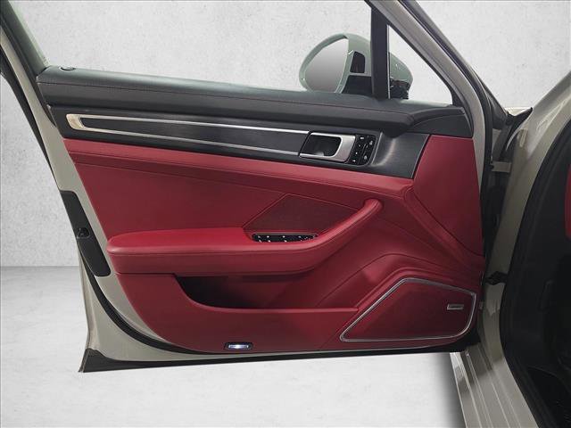 Used 2021 Porsche Panamera GTS image 29