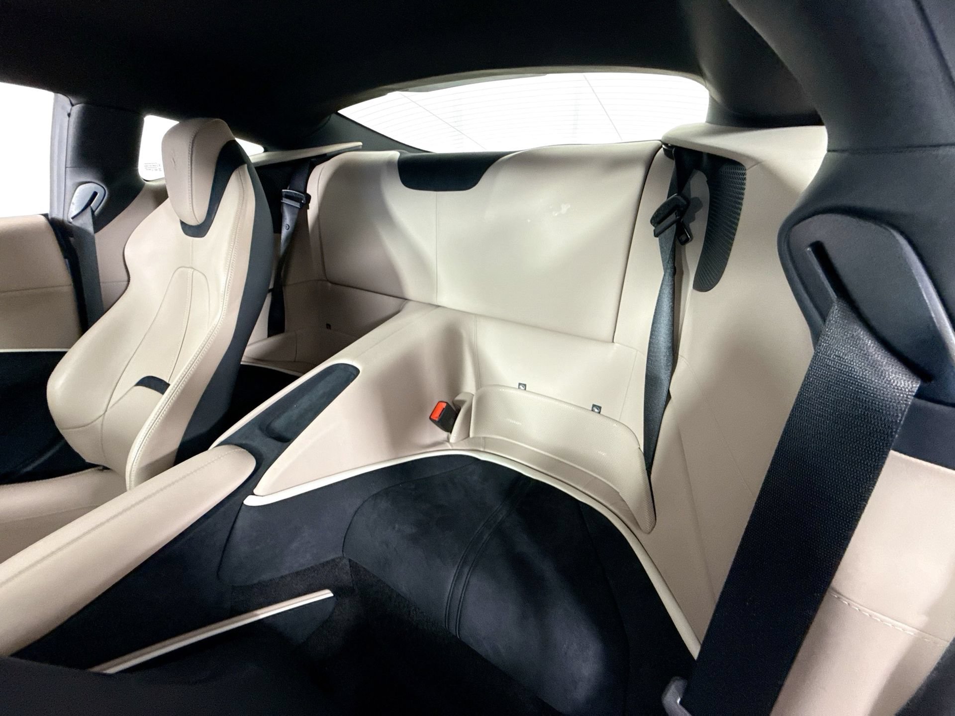 Certified 2021 Ferrari Roma RWD image 19