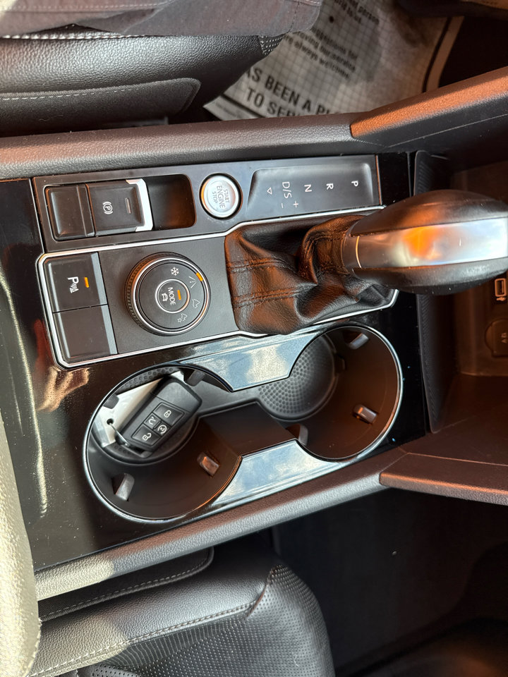 Used 2019 Volkswagen Atlas SEL R-Line image 19