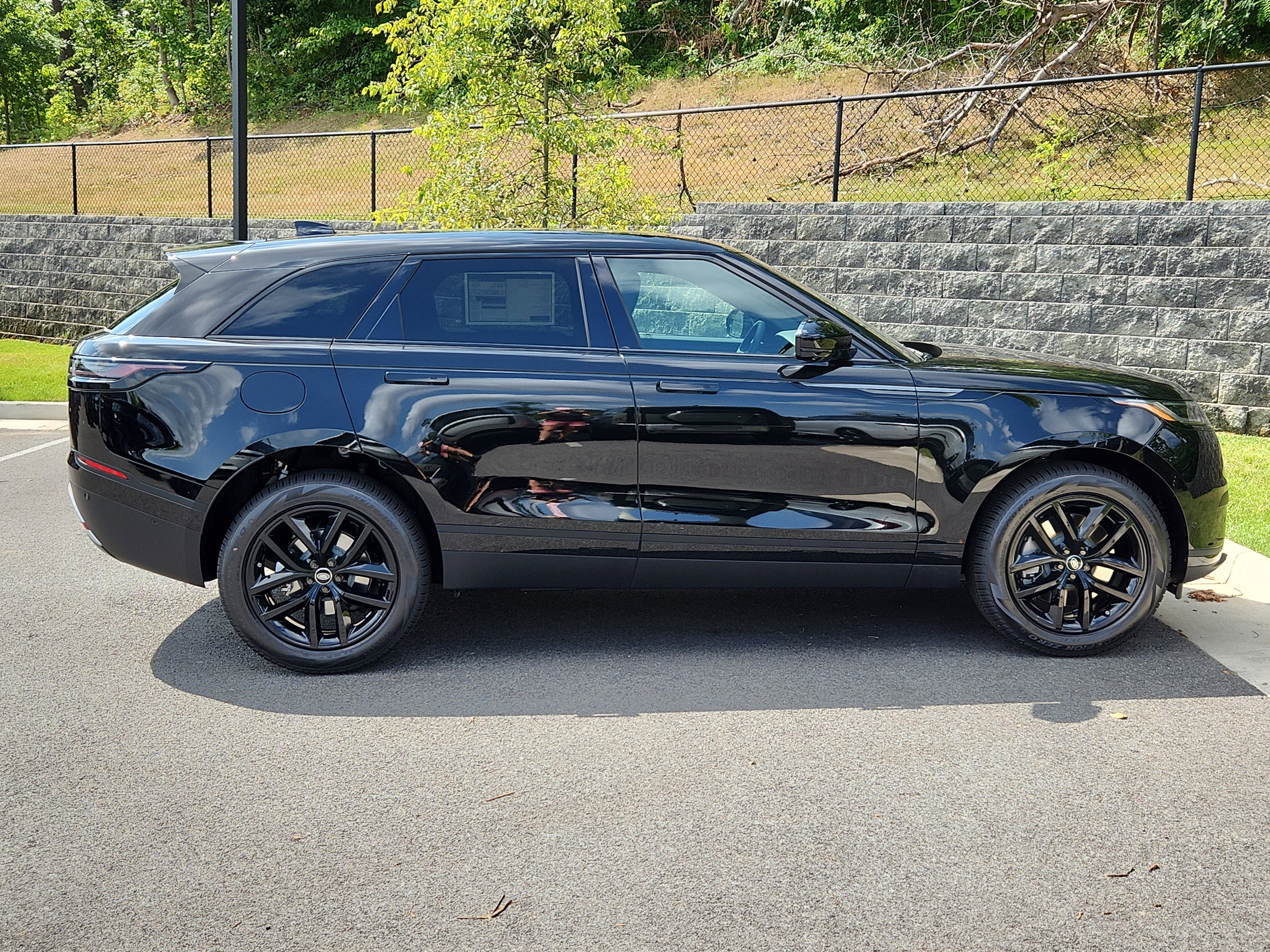 Used 2026 Land Rover Range Rover Velar S image 11