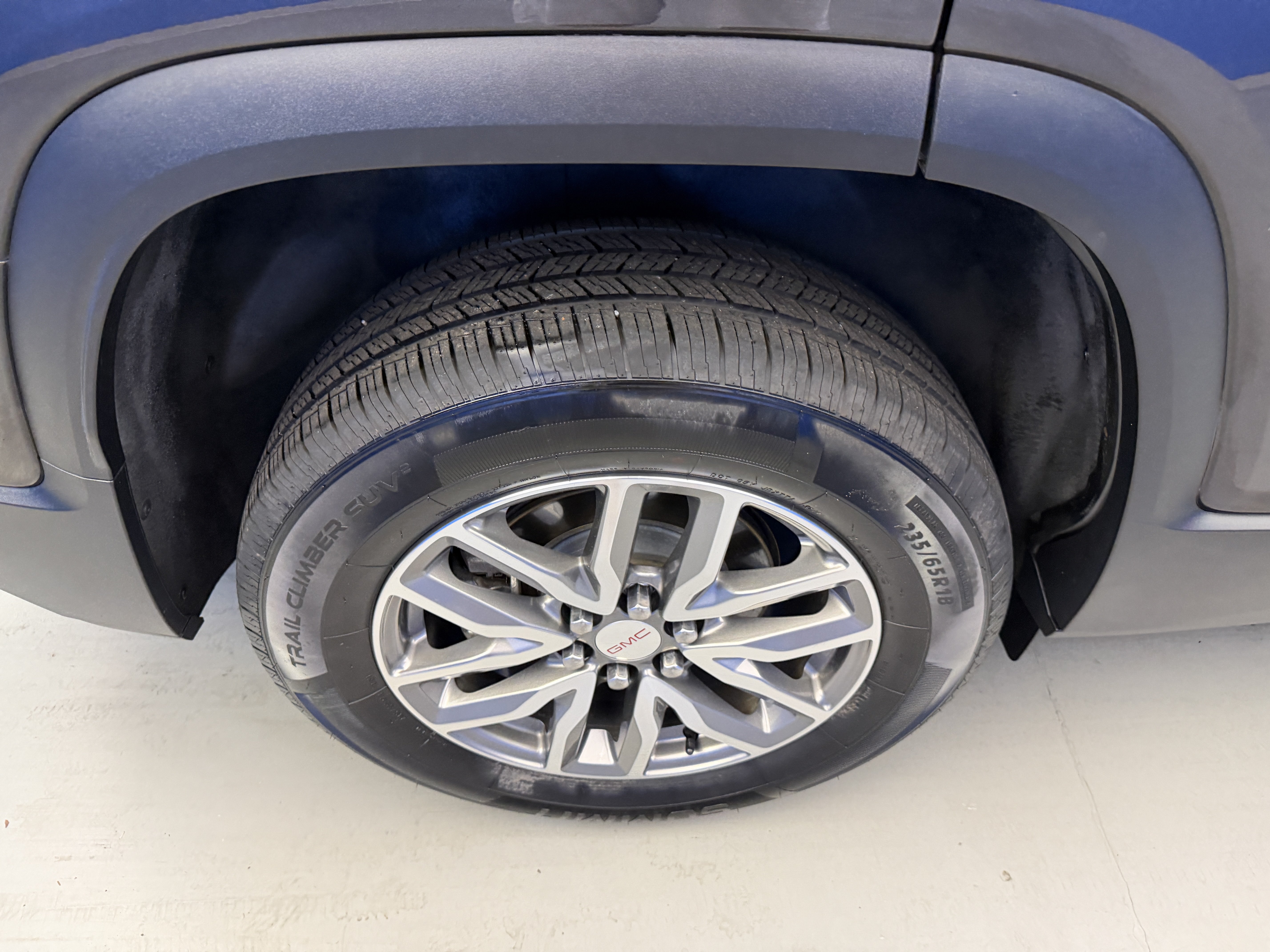 Used 2019 GMC Acadia SLE w/ Driver Alert Package I FWD image 8