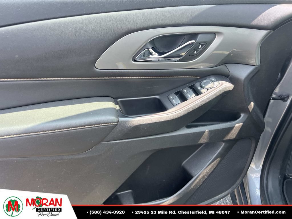 Used 2019 Chevrolet Traverse LS AWD/4WD image 15