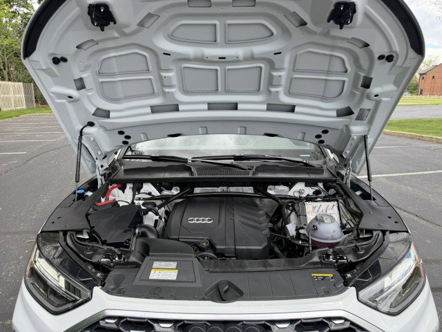 Certified 2025 Audi Q5 2.0T Premium Plus w/ Premium Plus Package AWD/4WD image 35