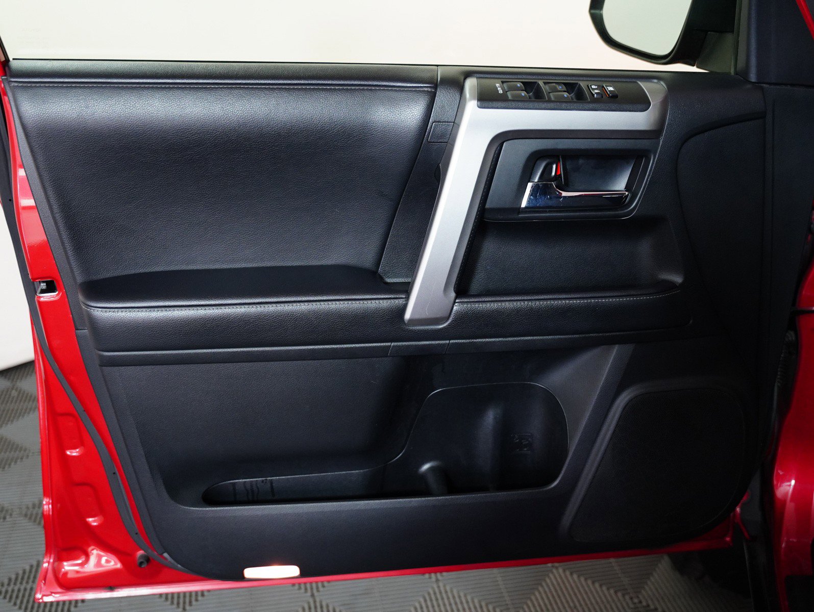 Used 2021 Toyota 4Runner SR5 image 24