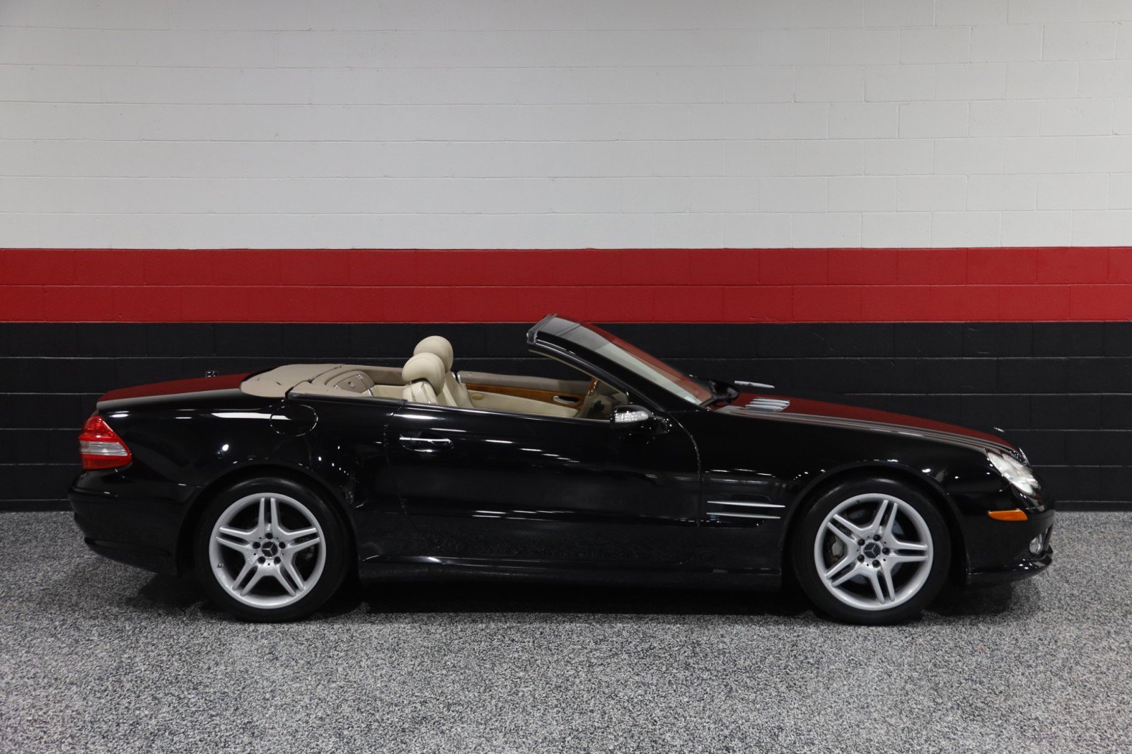 Used 2007 Mercedes-Benz SL 550 image 7