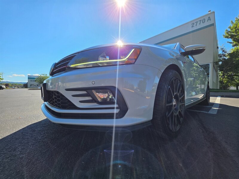 Used 2017 Volkswagen Jetta GLI FWD image 10