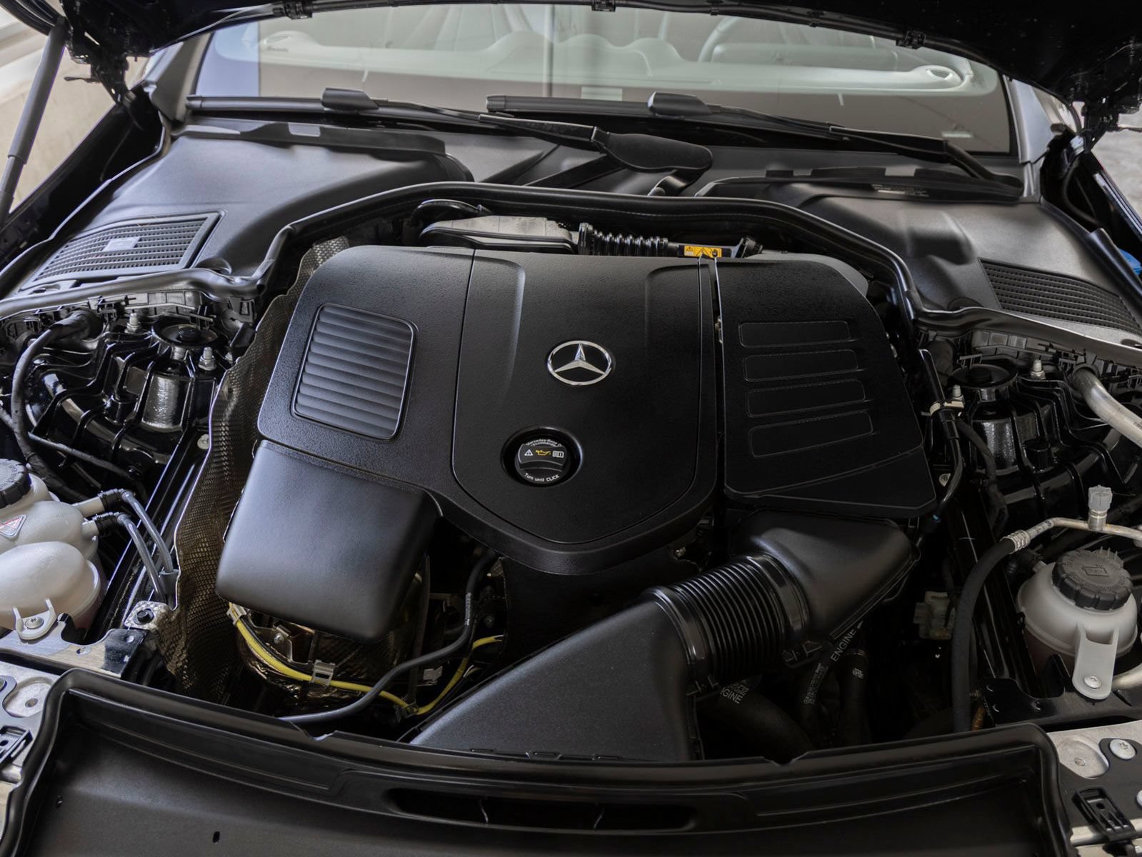 Certified 2026 Mercedes-Benz CLE 300 4MATIC Coupe image 24