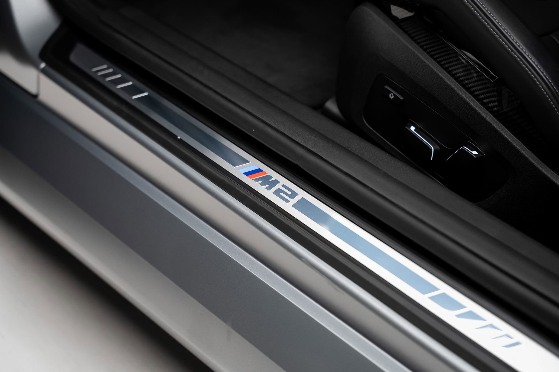 Used 2025 BMW M2 RWD image 58