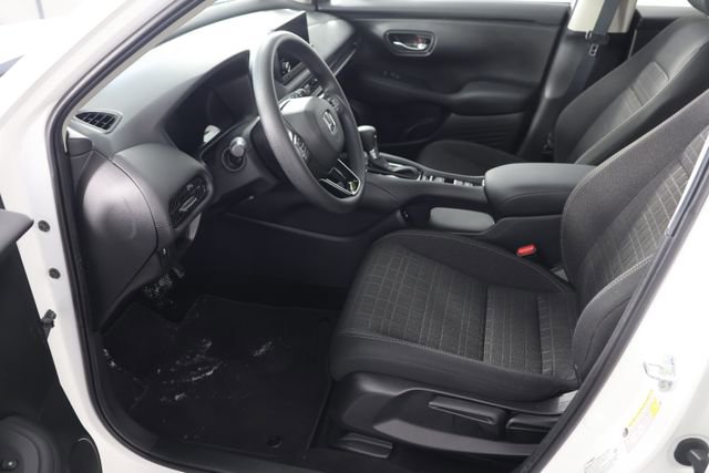 Certified 2025 Honda HR-V LX image 17