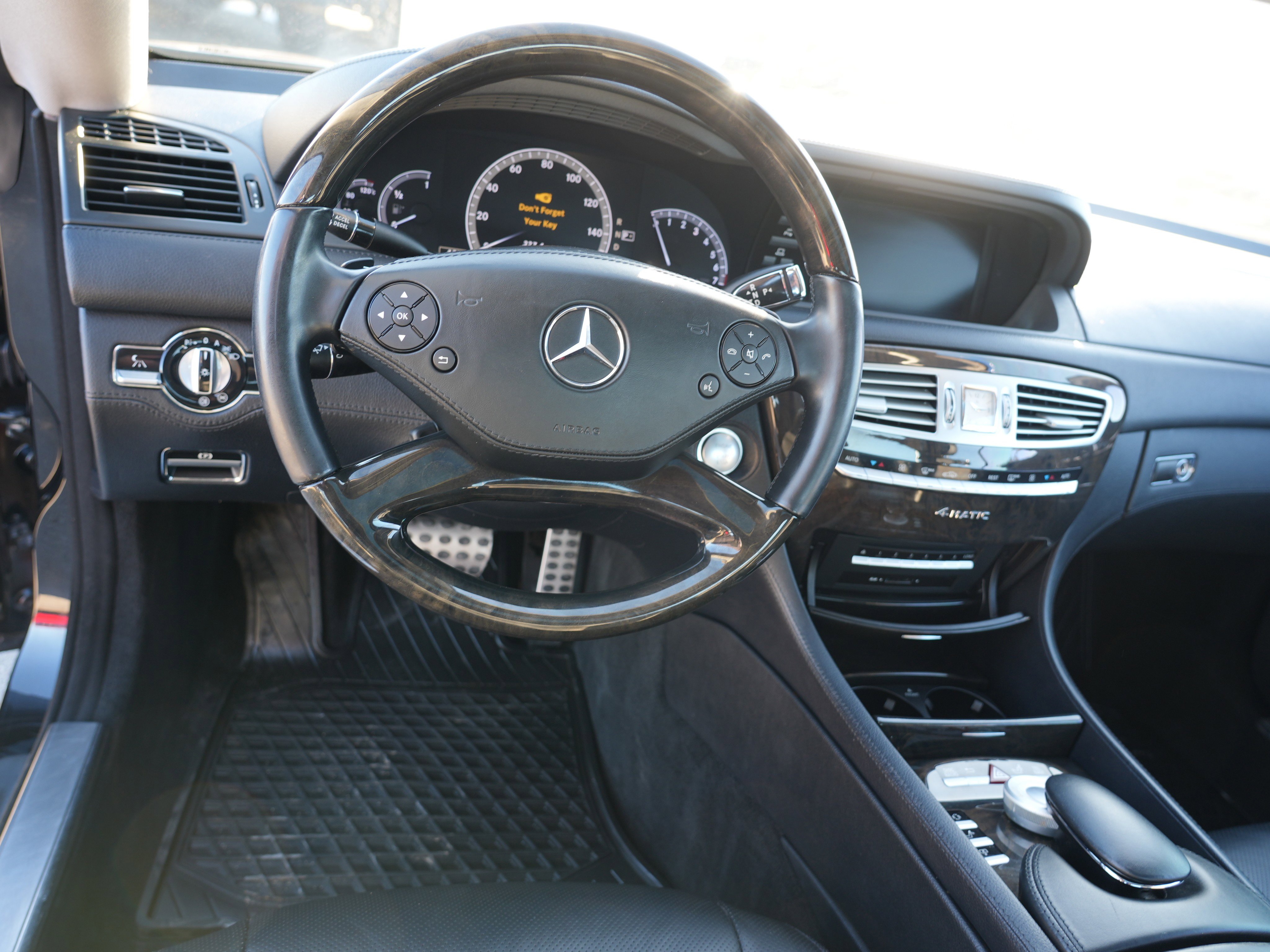 Used 2014 Mercedes-Benz CL 550 4MATIC image 19