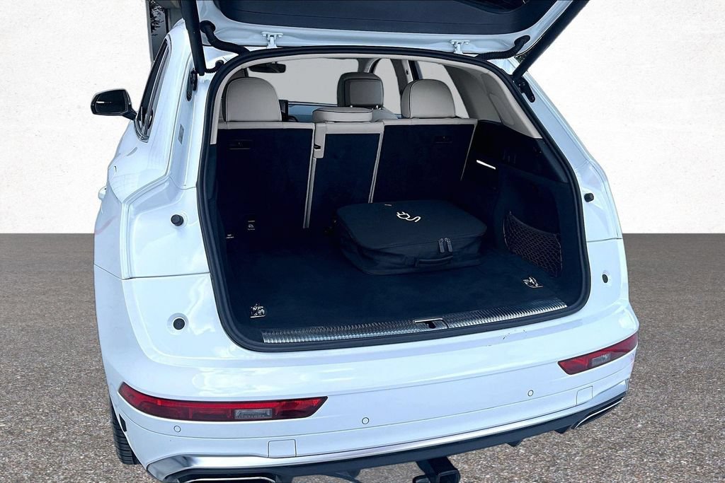 Used 2021 Audi Q5 e Prestige w/ Prestige Package AWD/4WD image 25