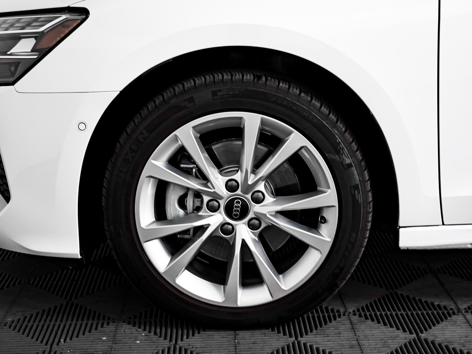 Used 2025 Audi A3 2.0T Premium Plus w/ Premium Plus Package image 6