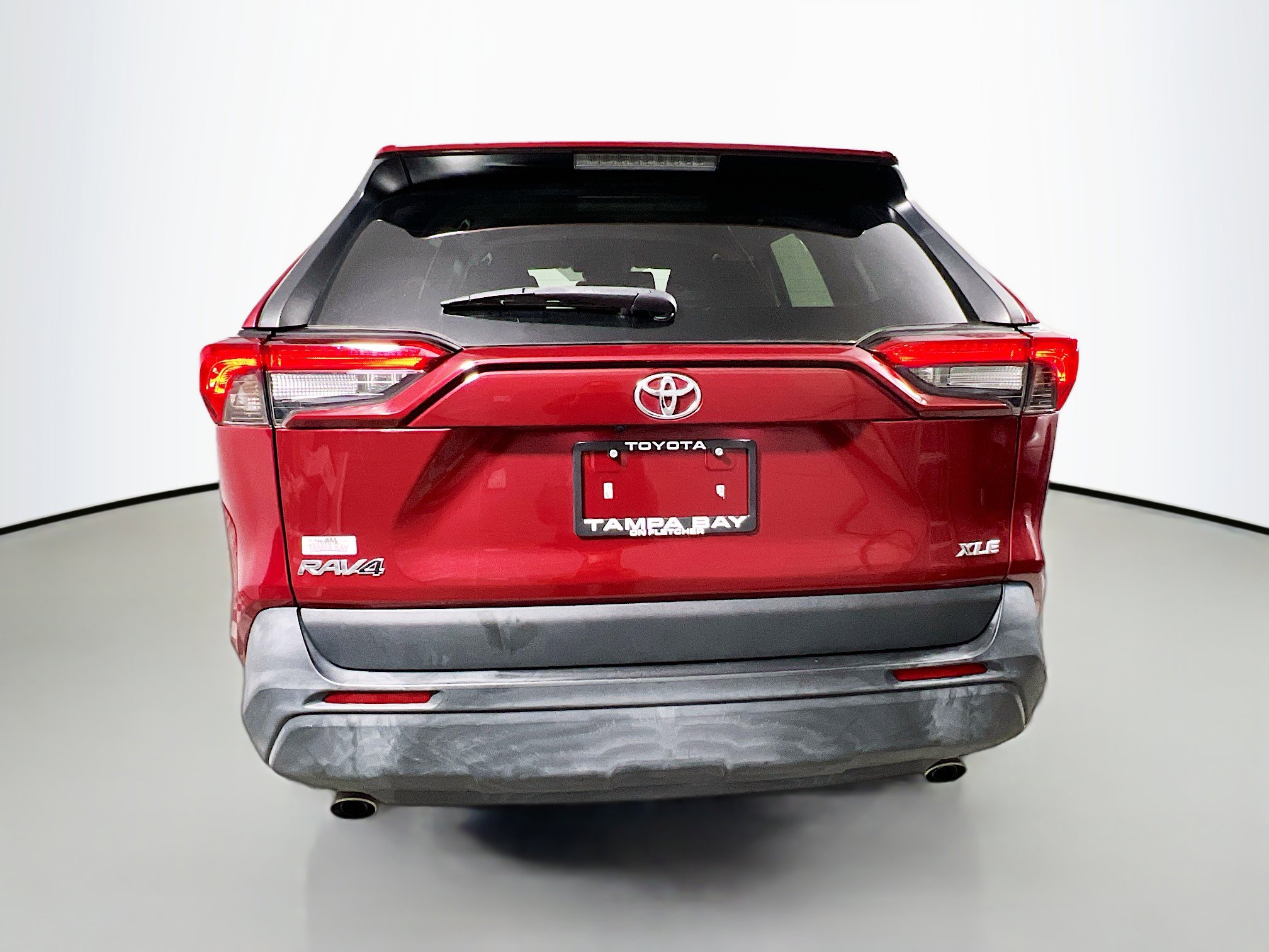Used 2022 Toyota RAV4 XLE image 6