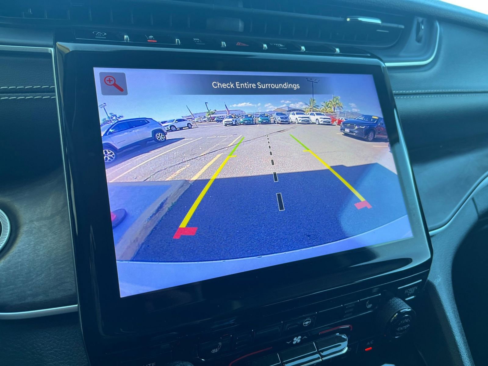 Used 2023 Jeep Grand Cherokee L Limited image 17