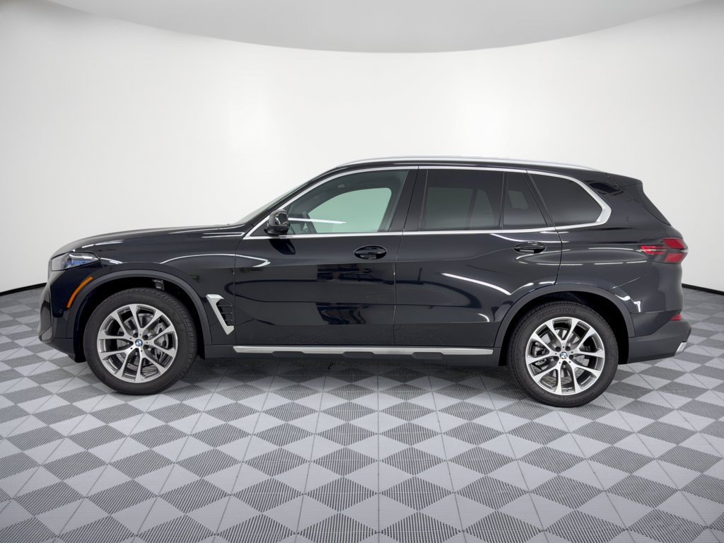 Certified 2026 BMW X5 sDrive40i RWD image 2