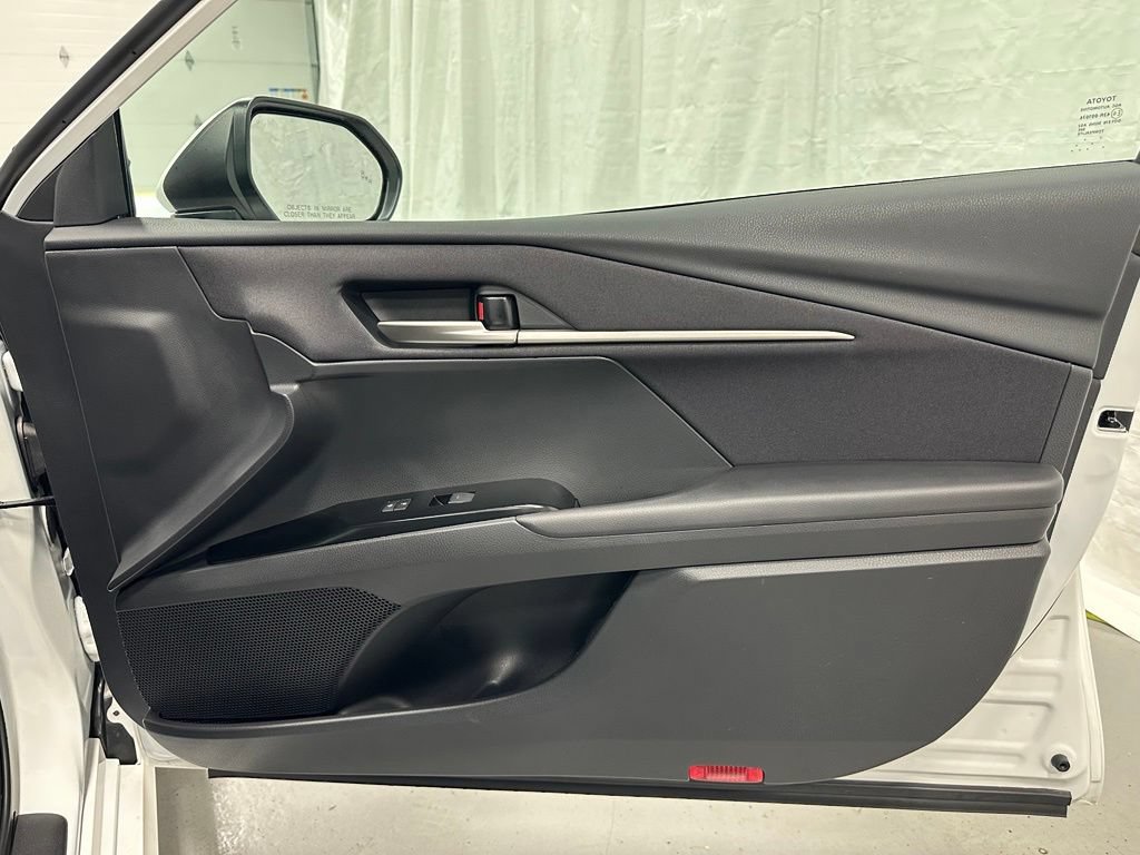 Used 2026 Toyota Camry LE FWD image 56